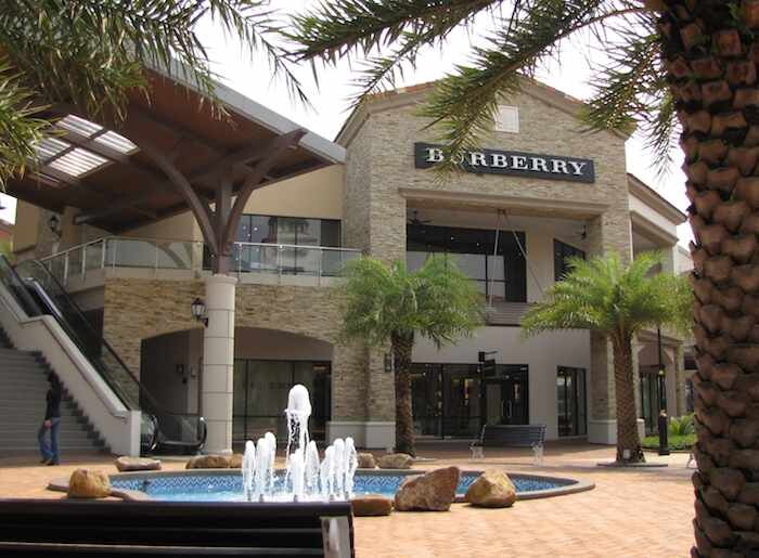 Fountain and Burberry Store at Johor Premium Outlets