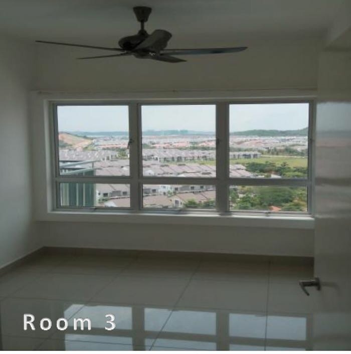 Bedroom with view out window, Idaman Residence